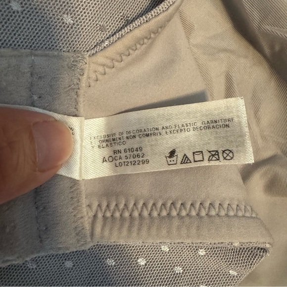 Wacoal 855303 Back Appeal Smoothing Underwire Bra Silver Sconce Size 34DDD - Picture 8 of 9